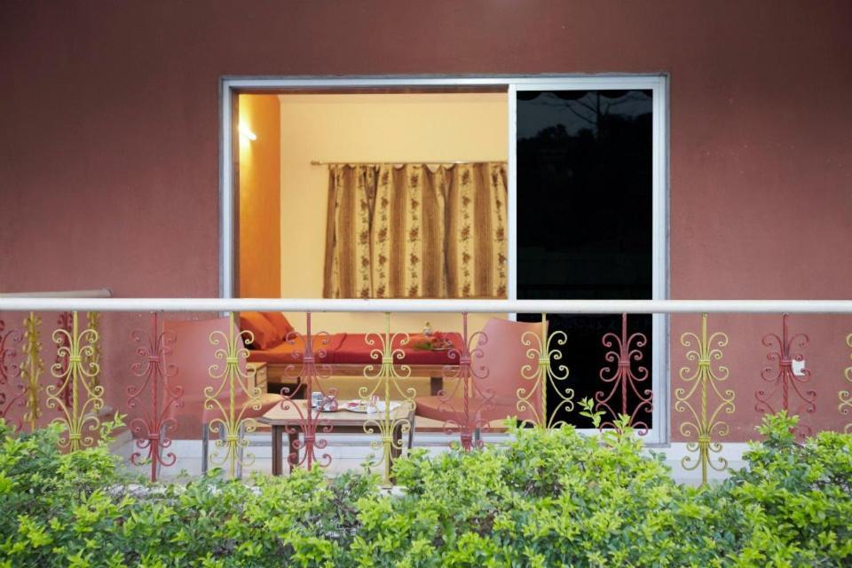 Cold Spot Village Resort Mahābaleshwar Eksteriør bilde